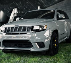 Jeep Trackhawk for Rent