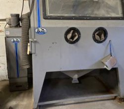 Skatblast abrasive blasting cabinet
