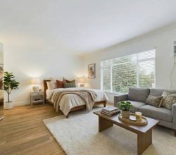 Wood Style Flrs, SS Appliances, Remodeled Studio