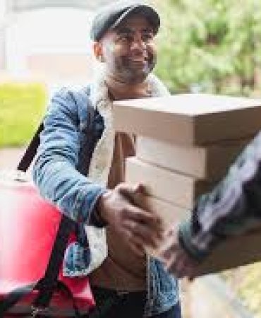 Urgent requirement of delivery driver at Hungry Howie’s Pizza & Subs